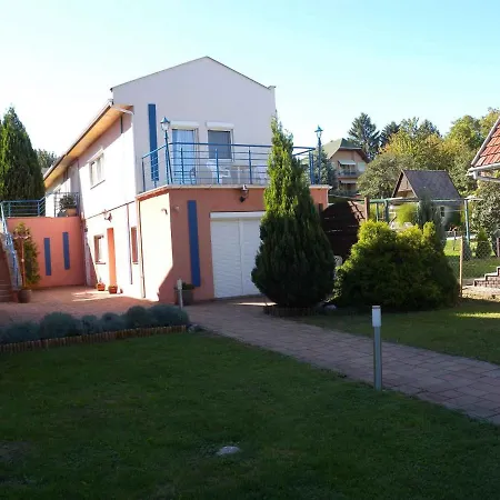 Apartament In 20672